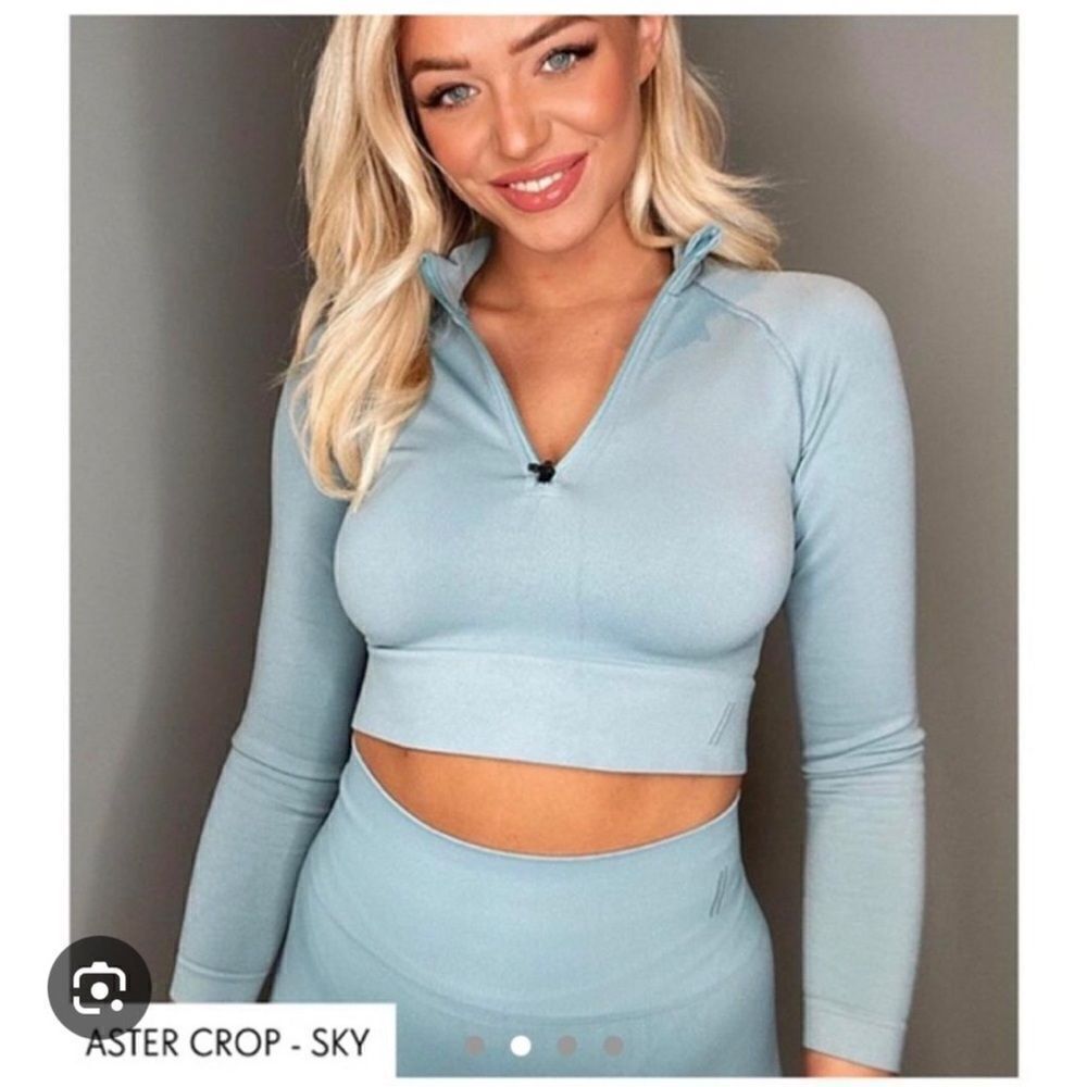 T/ALA Aster Crop Top ✨